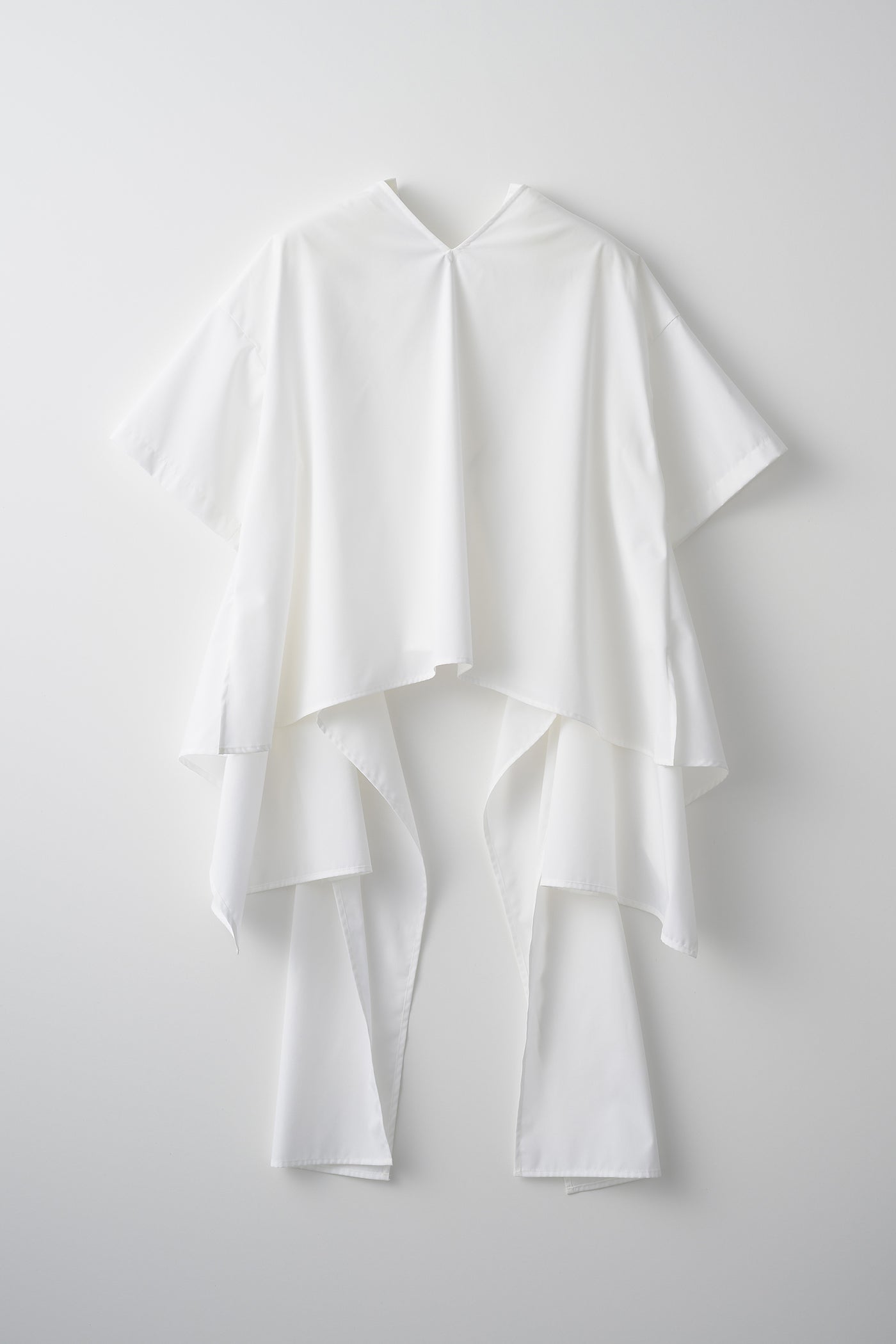 Tail shirt (White)