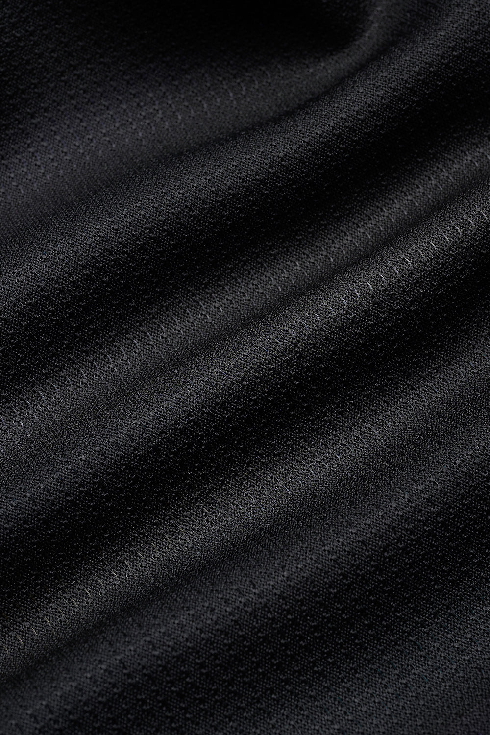 ″Effulgence″ tops (Black)