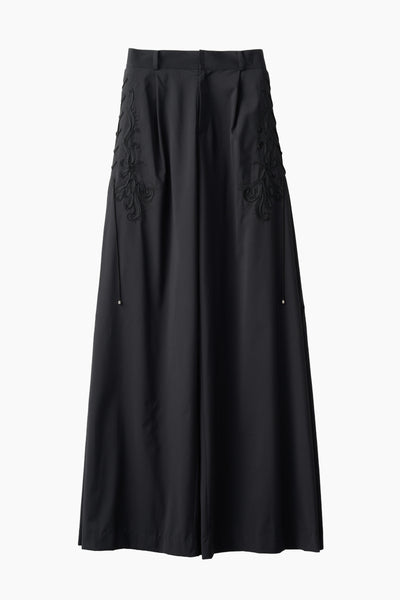 Glimmer embroidered slacks (Black)