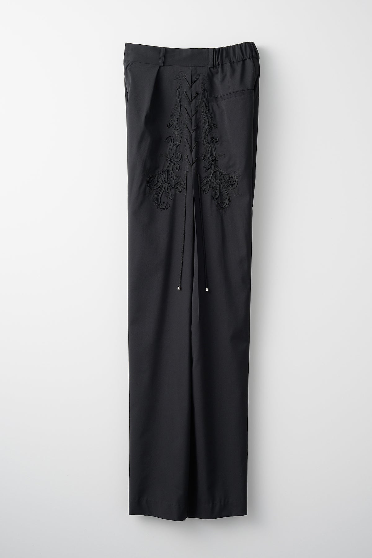 Glimmer embroidered slacks (Black)