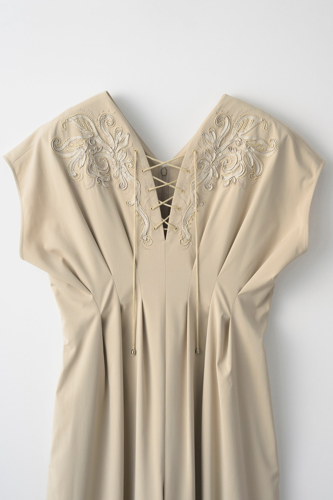 Glimmer embroidered jumpsuit (Beige)
