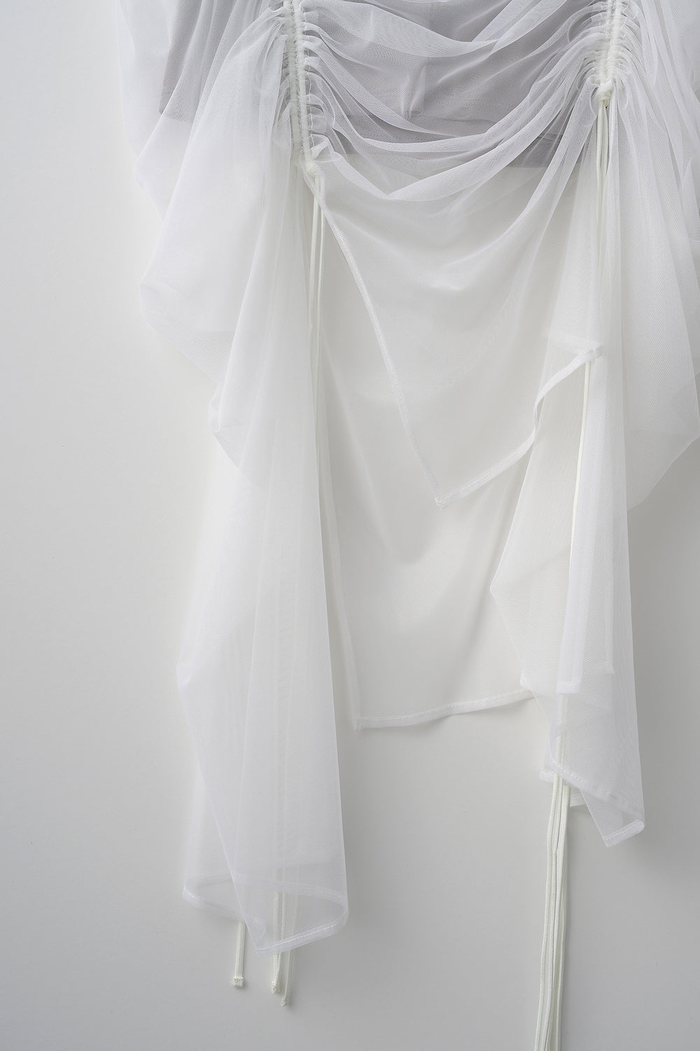 Stem tulle dress (White)