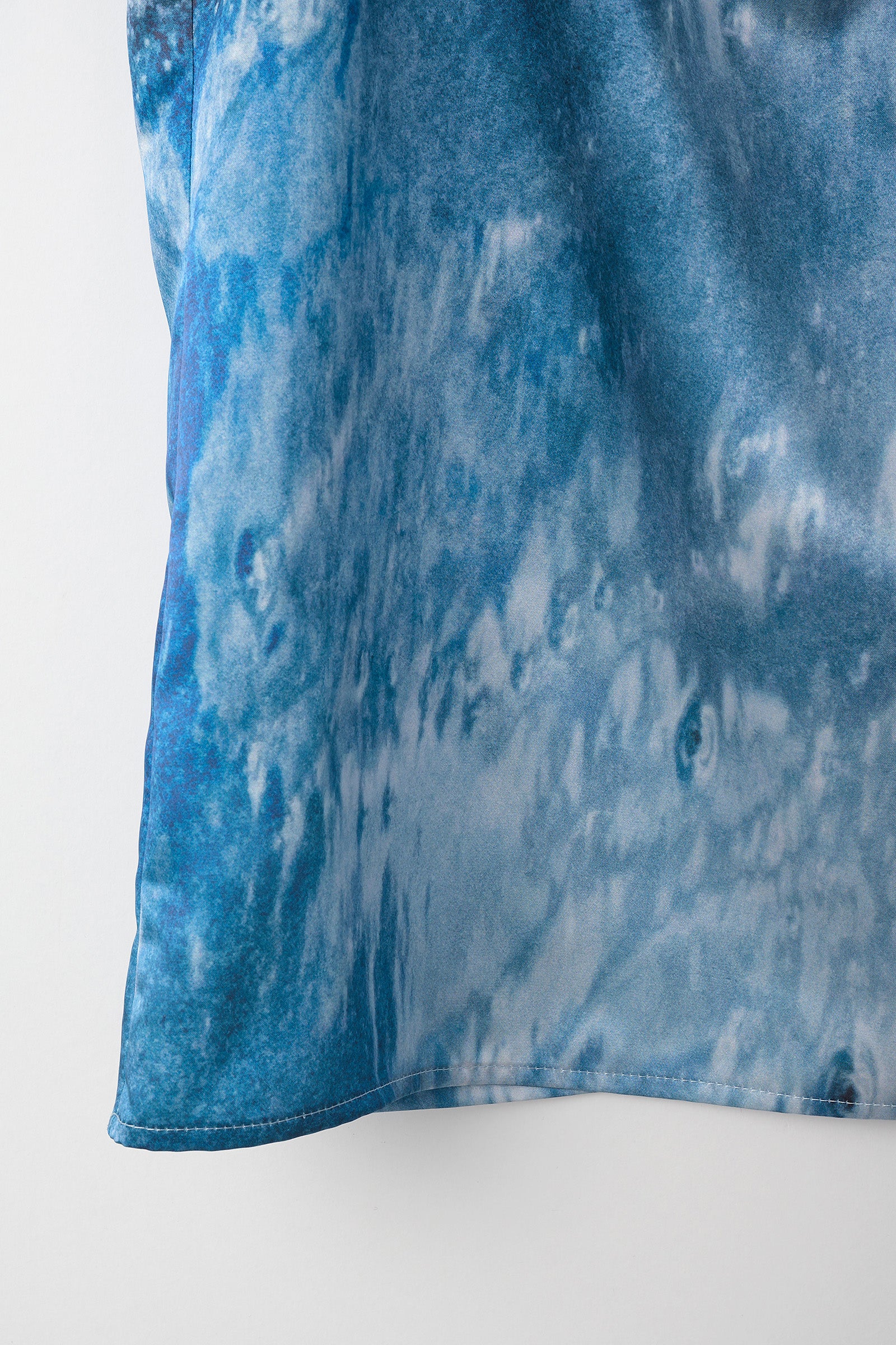 Water mirror print tops (Blue)
