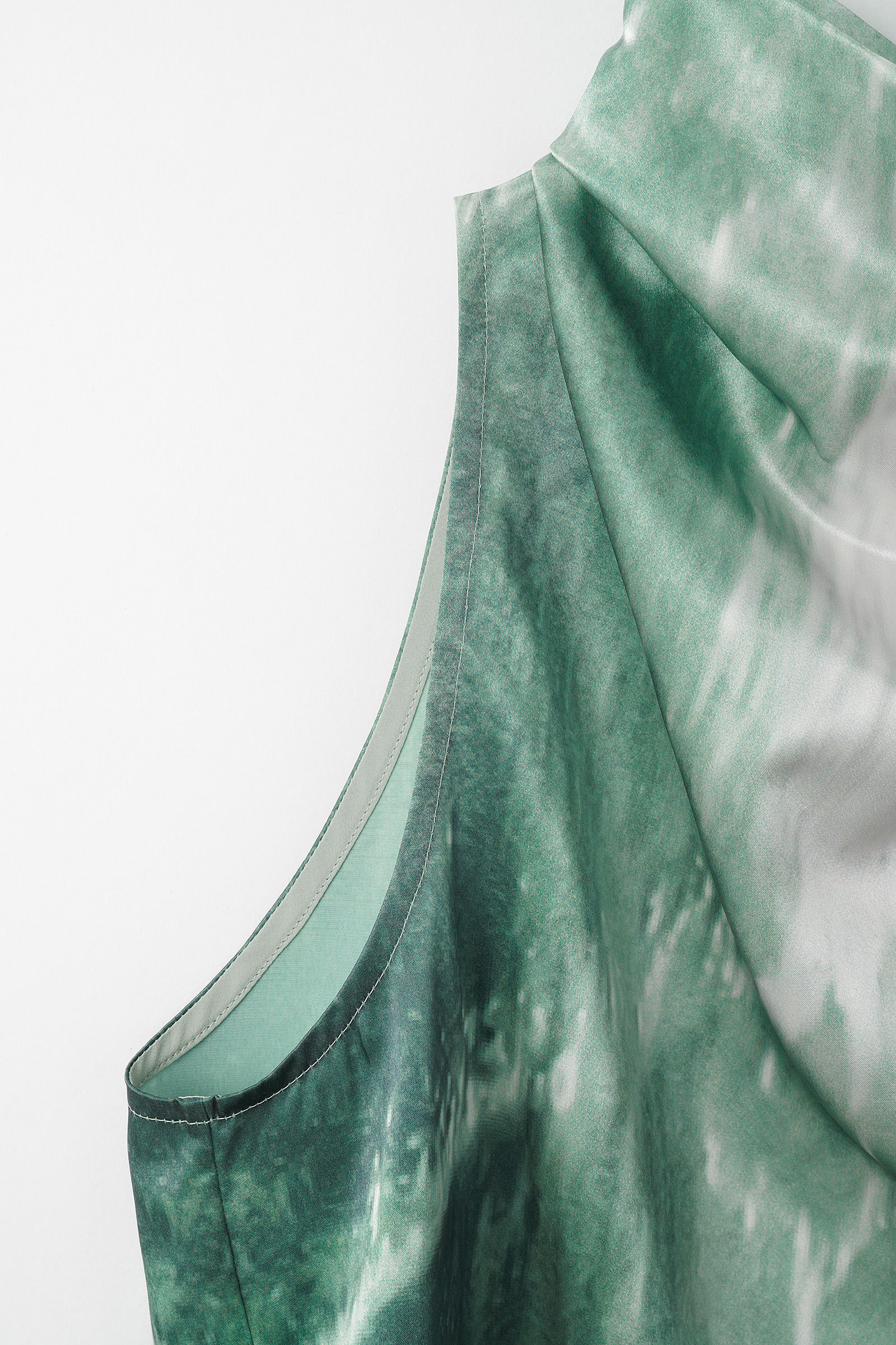 Water mirror print tops (Green)