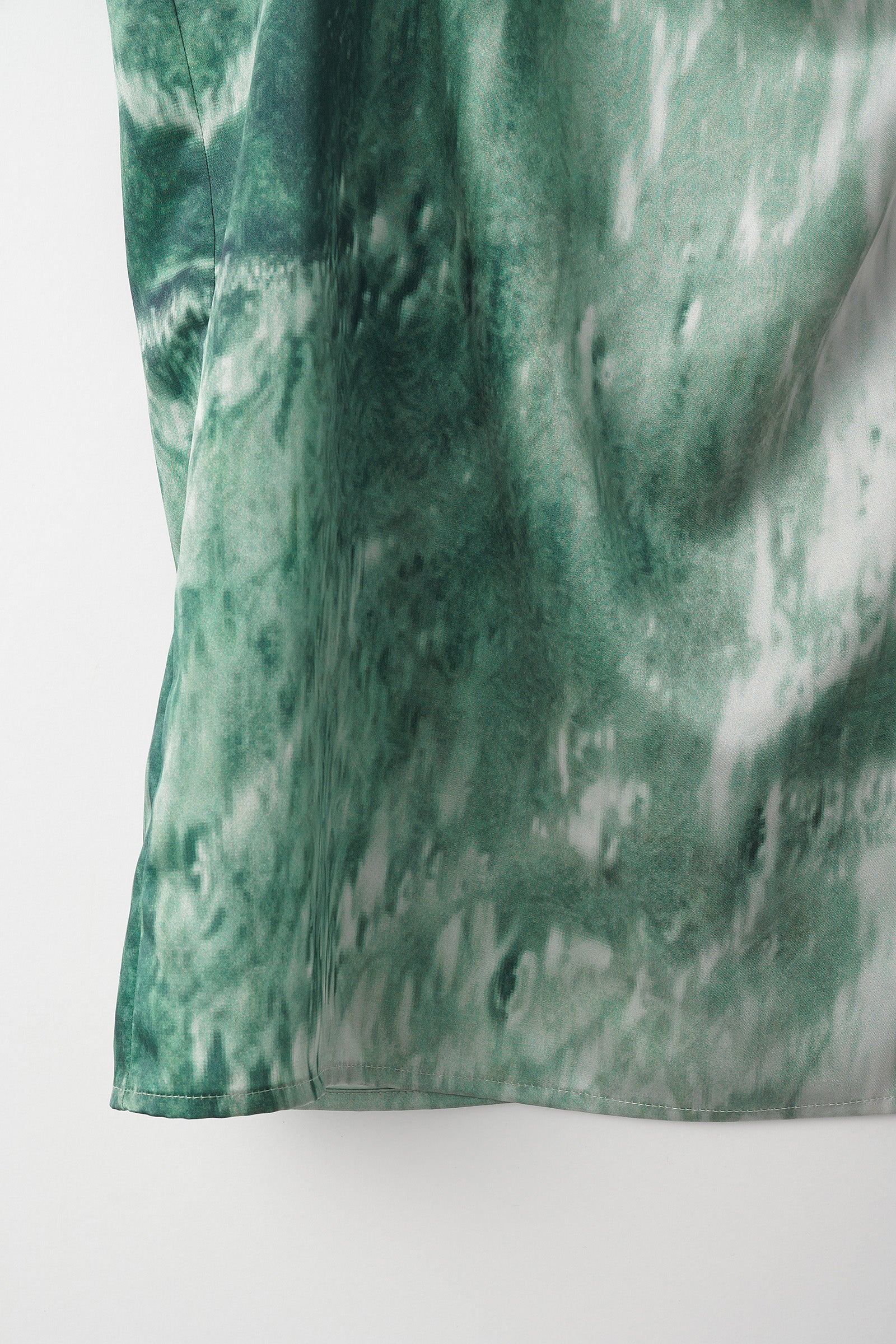 Water mirror print tops (Green)