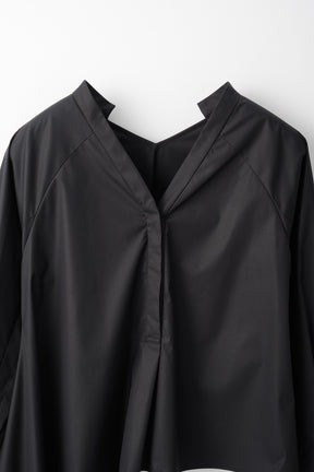 Swaying stripe embroidered blouse (Black)