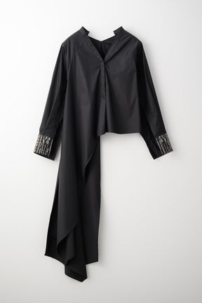 Swaying stripe embroidered blouse (Black)
