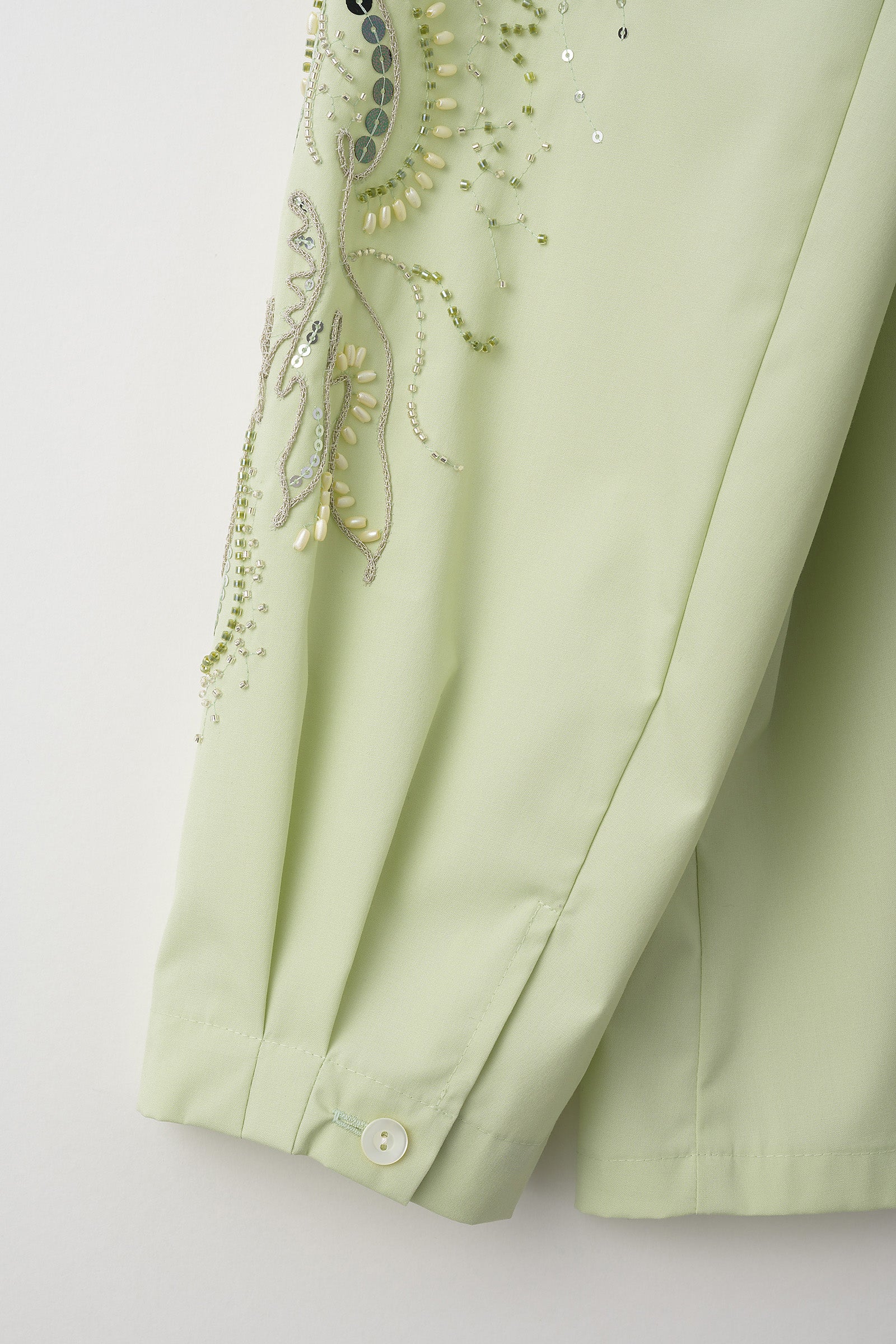 Droplet flower embroidered shirt (Light green)