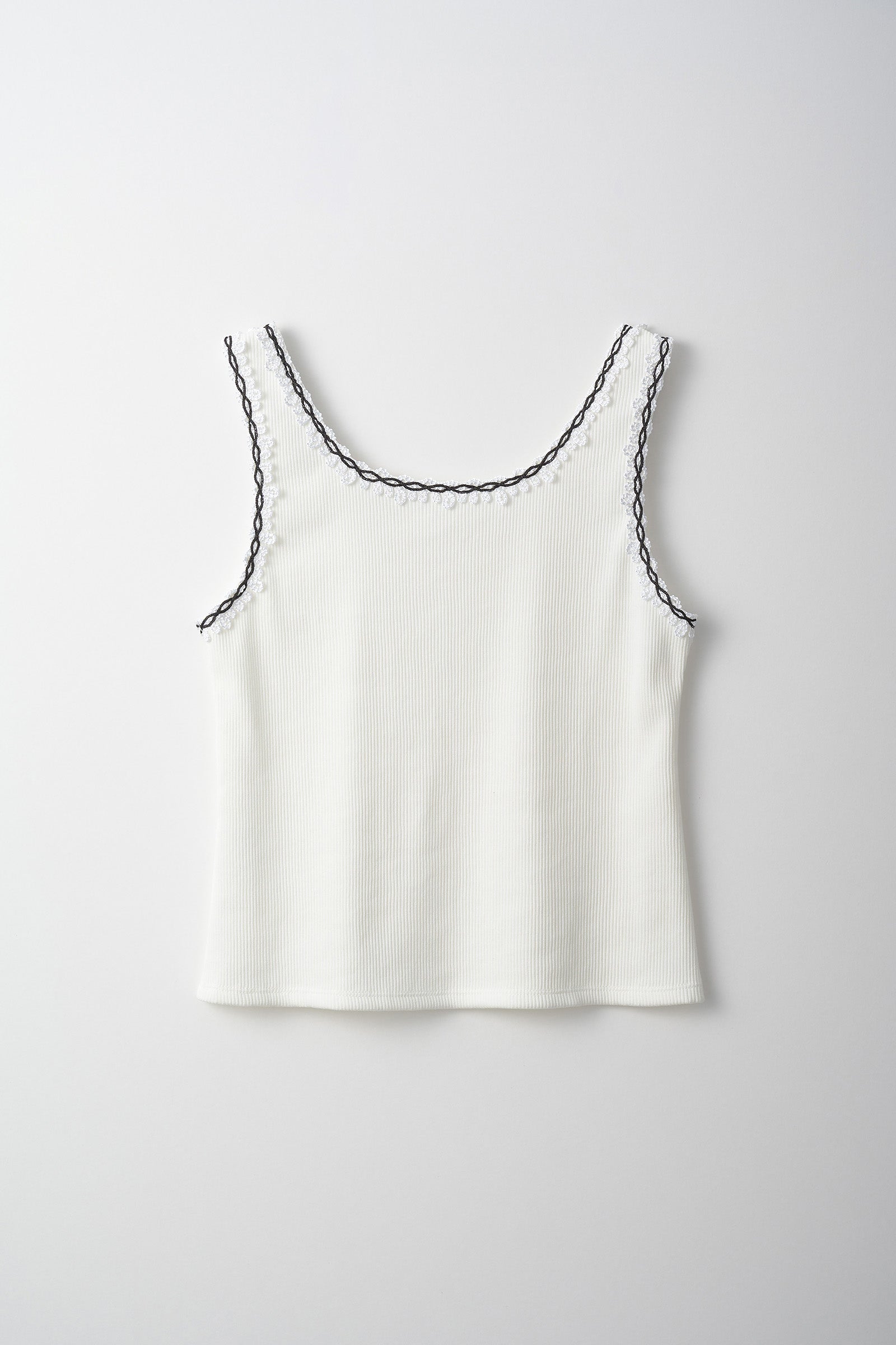 Scallop embroidered tank (White)