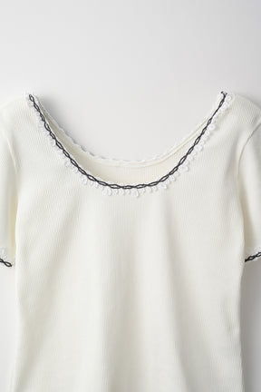 Scallop embroidered tops (White)