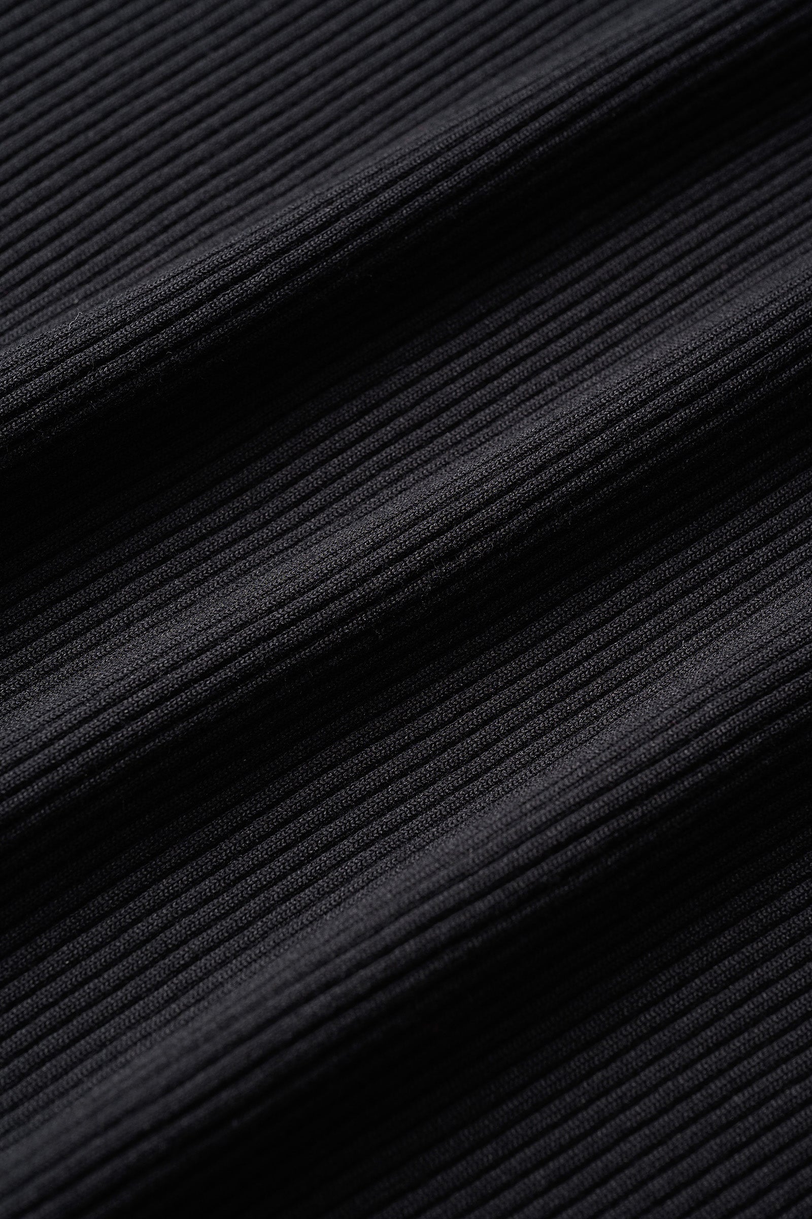Scallop embroidered tops (Black)
