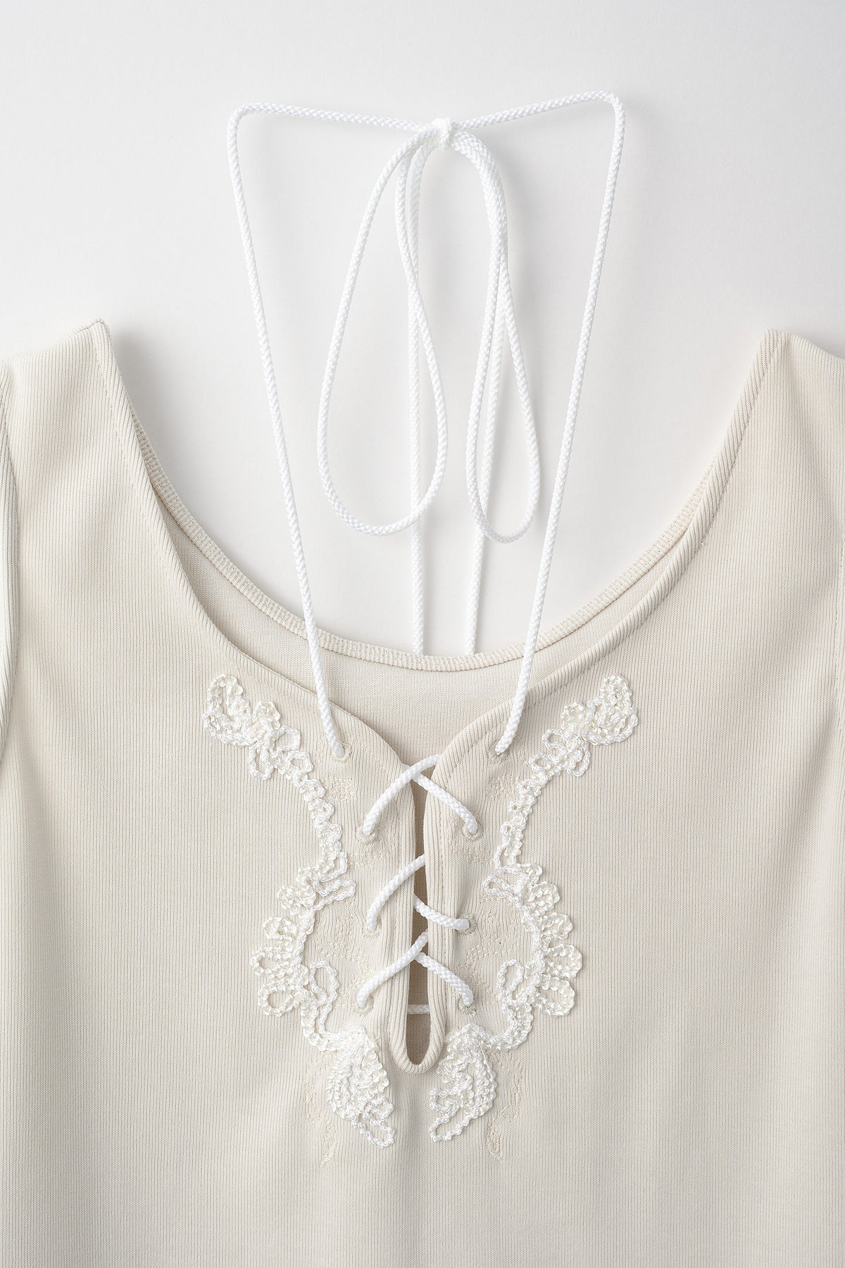 Lace up embroidered tank (Ivory)