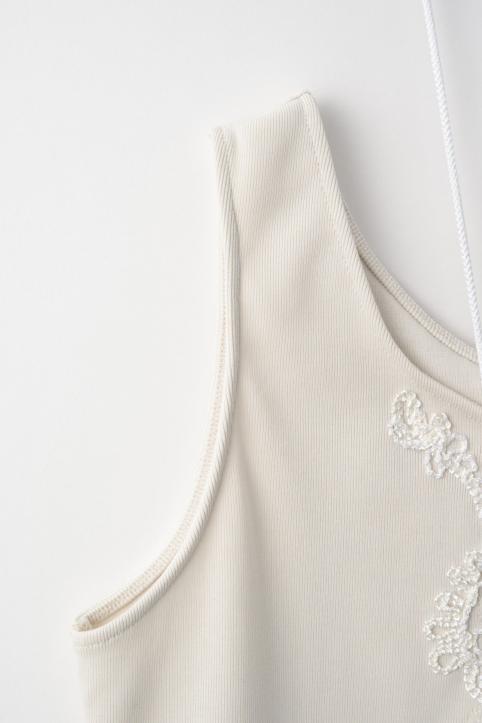 Lace up embroidered tank (Ivory)