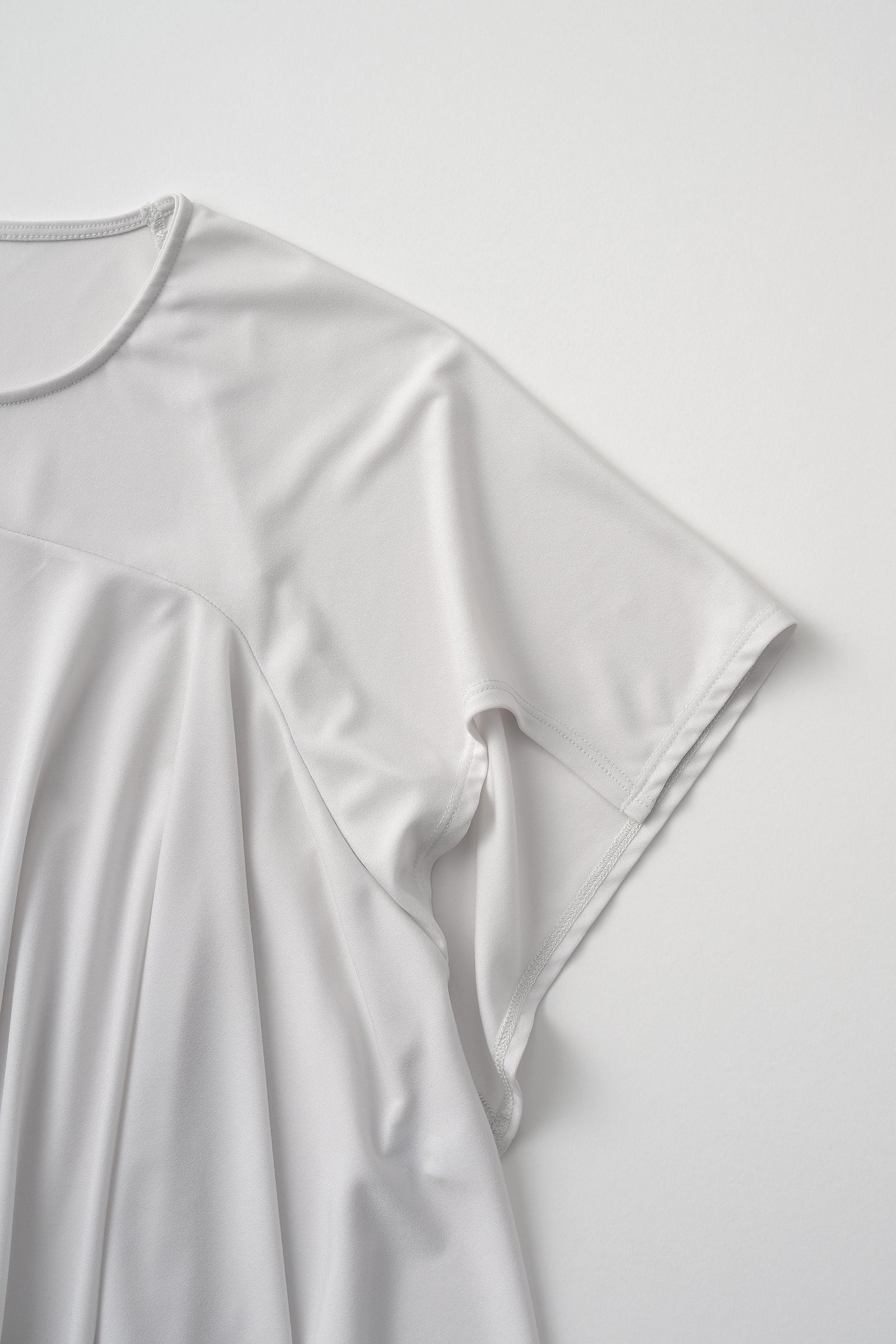 Draped asymmetric tops (Ice gray)