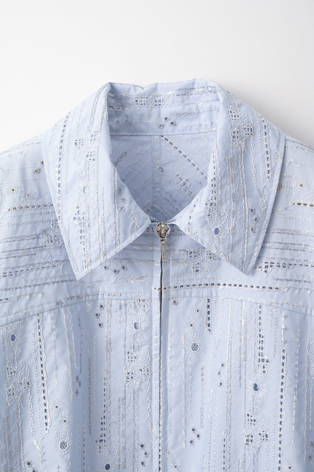 Swaying stripe embroidered blouson (Blue)