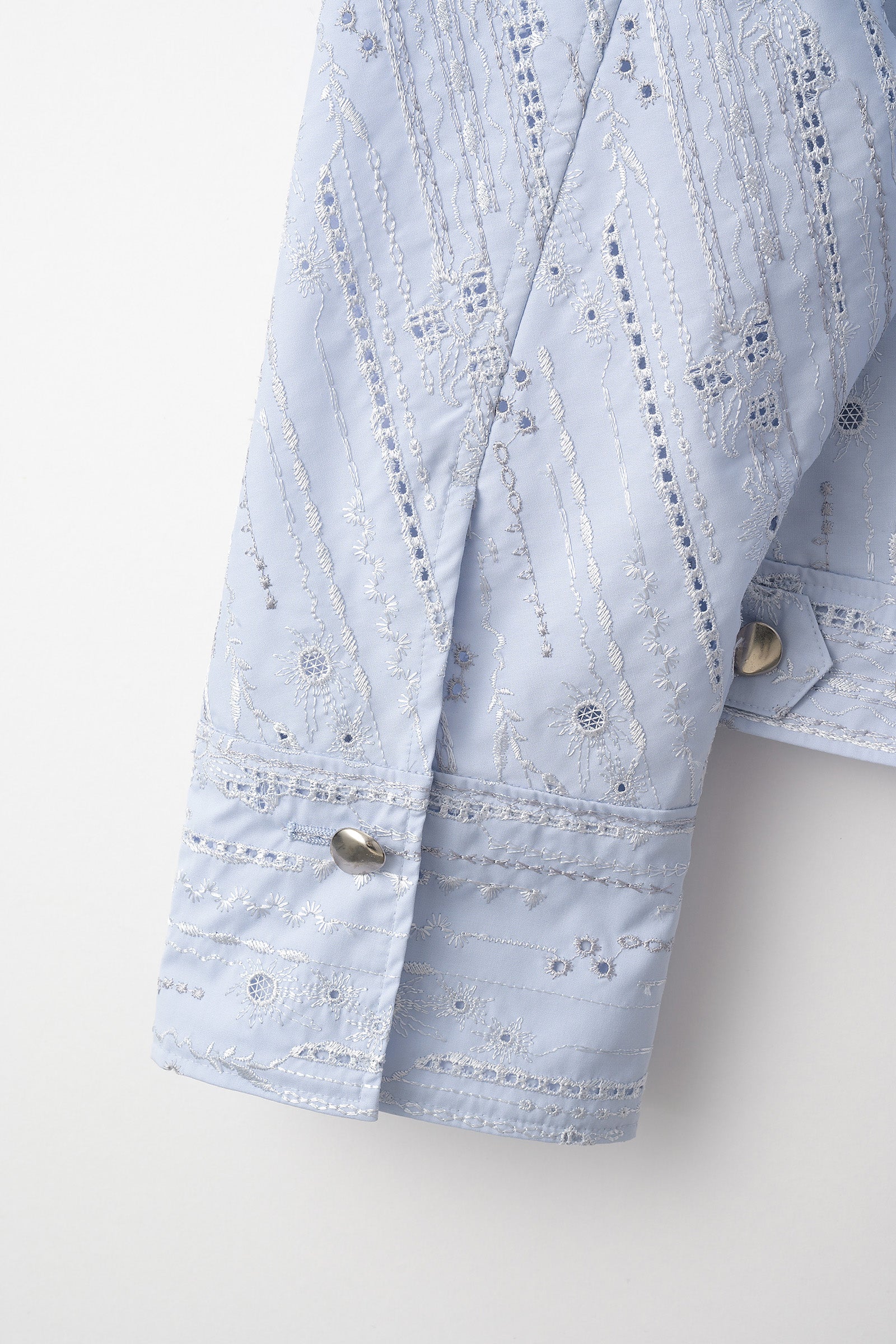 Swaying stripe embroidered blouson (Blue)