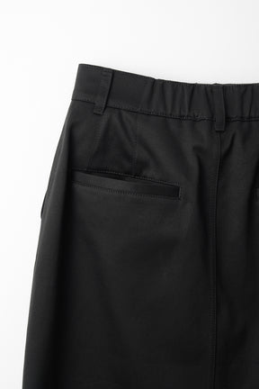 Relief embroidered chino skirt (Black)