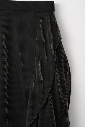 Fluid glimmer asymmetric skirt (Black)