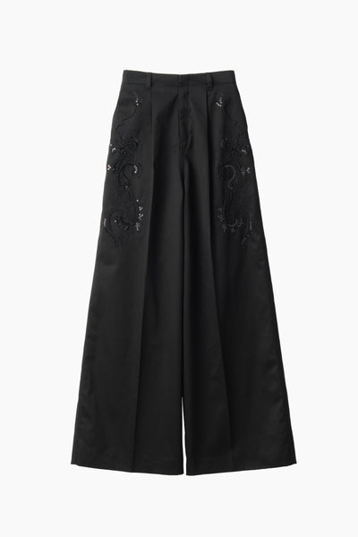 Relief embroidered chino trousers (Black)