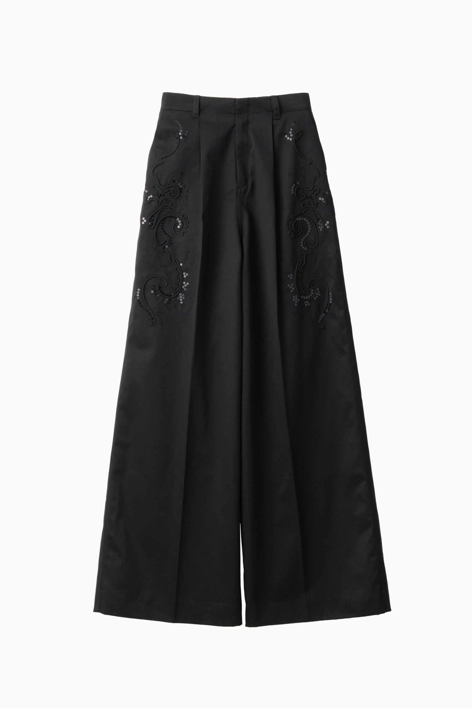 Relief embroidered chino trousers (Black)