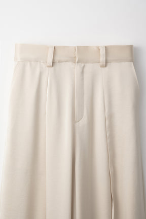 Zip slit satin slacks (Ecru)