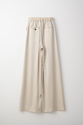 Zip slit satin slacks (Ecru)