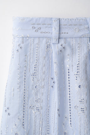 Swaying stripe embroidered shorts (Blue)