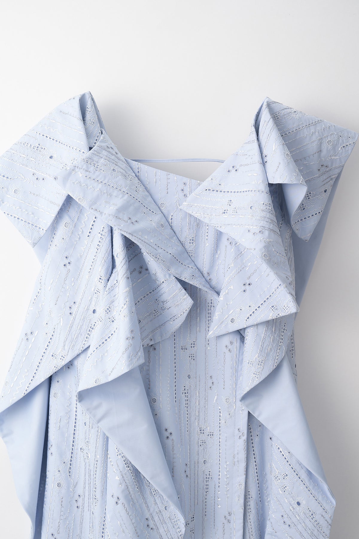 Swaying stripe embroidered dress (Blue)