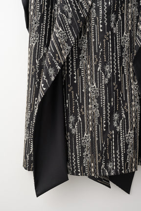 Swaying stripe embroidered dress (Black)