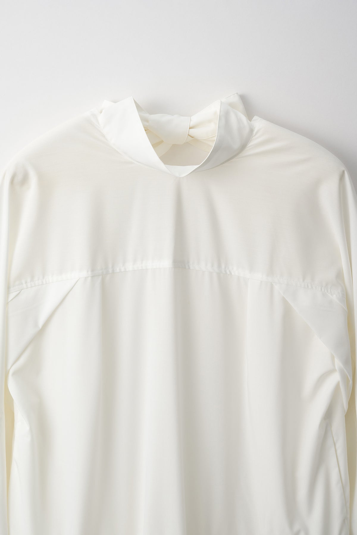 Spray flare shirt dress (White)