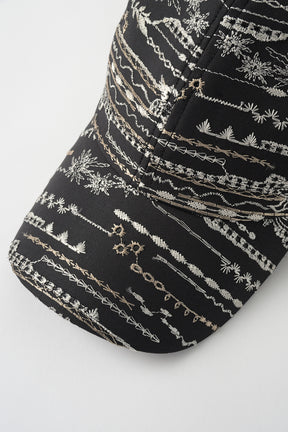 Swaying stripe embroidered cap (Black)