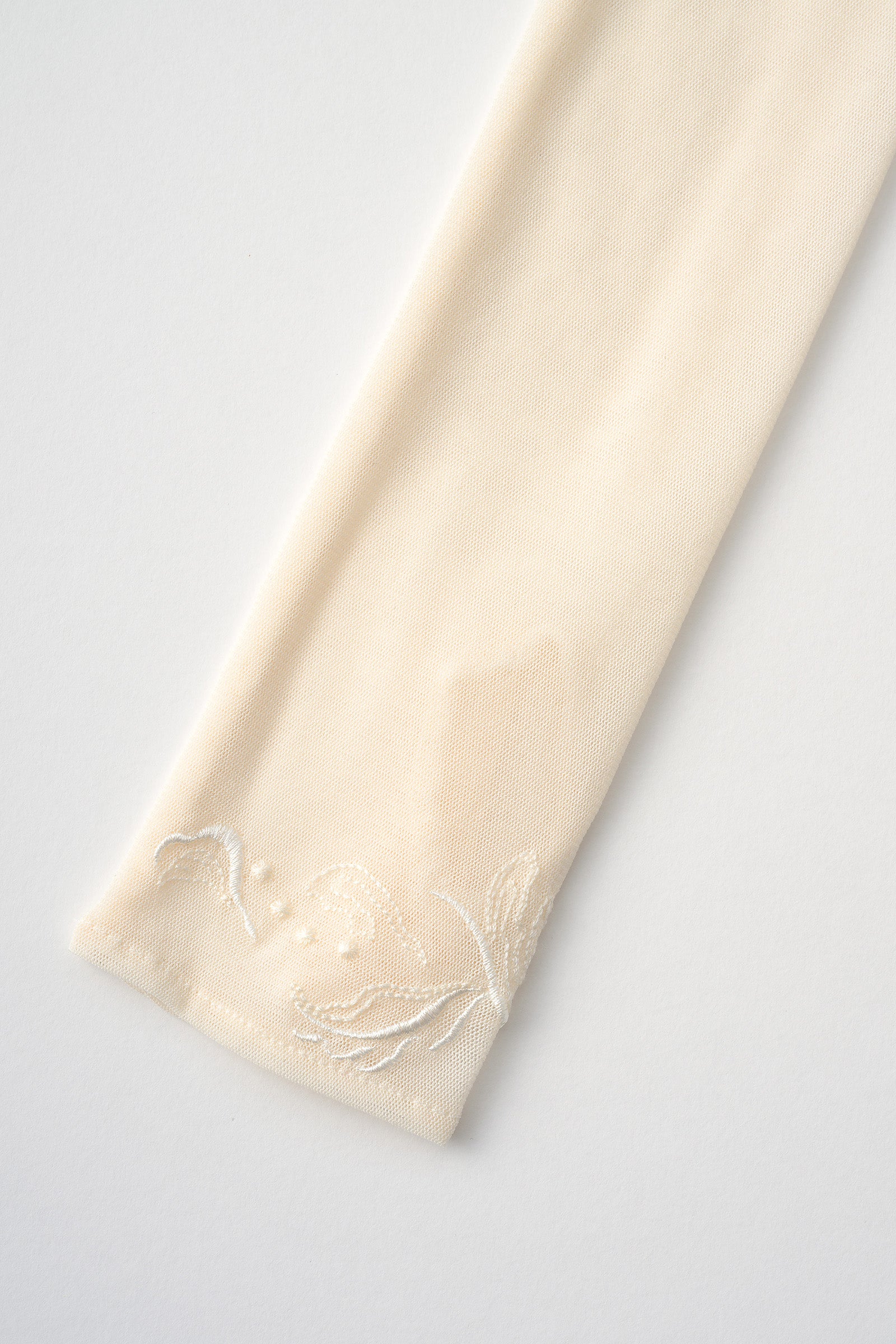 Embroidered mesh gloves (Ivory)