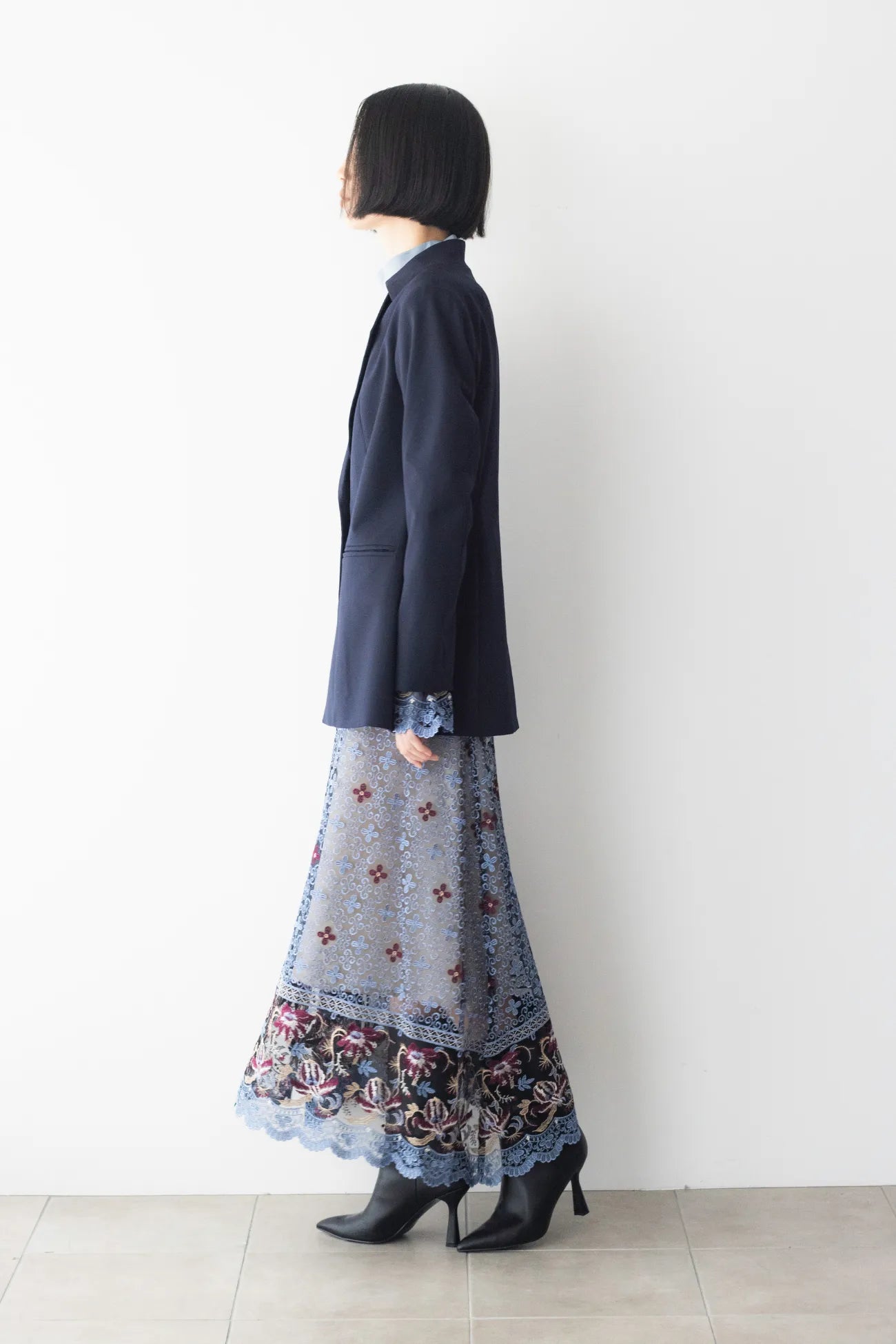 Everlasting embroidery lace skirt (Blue)