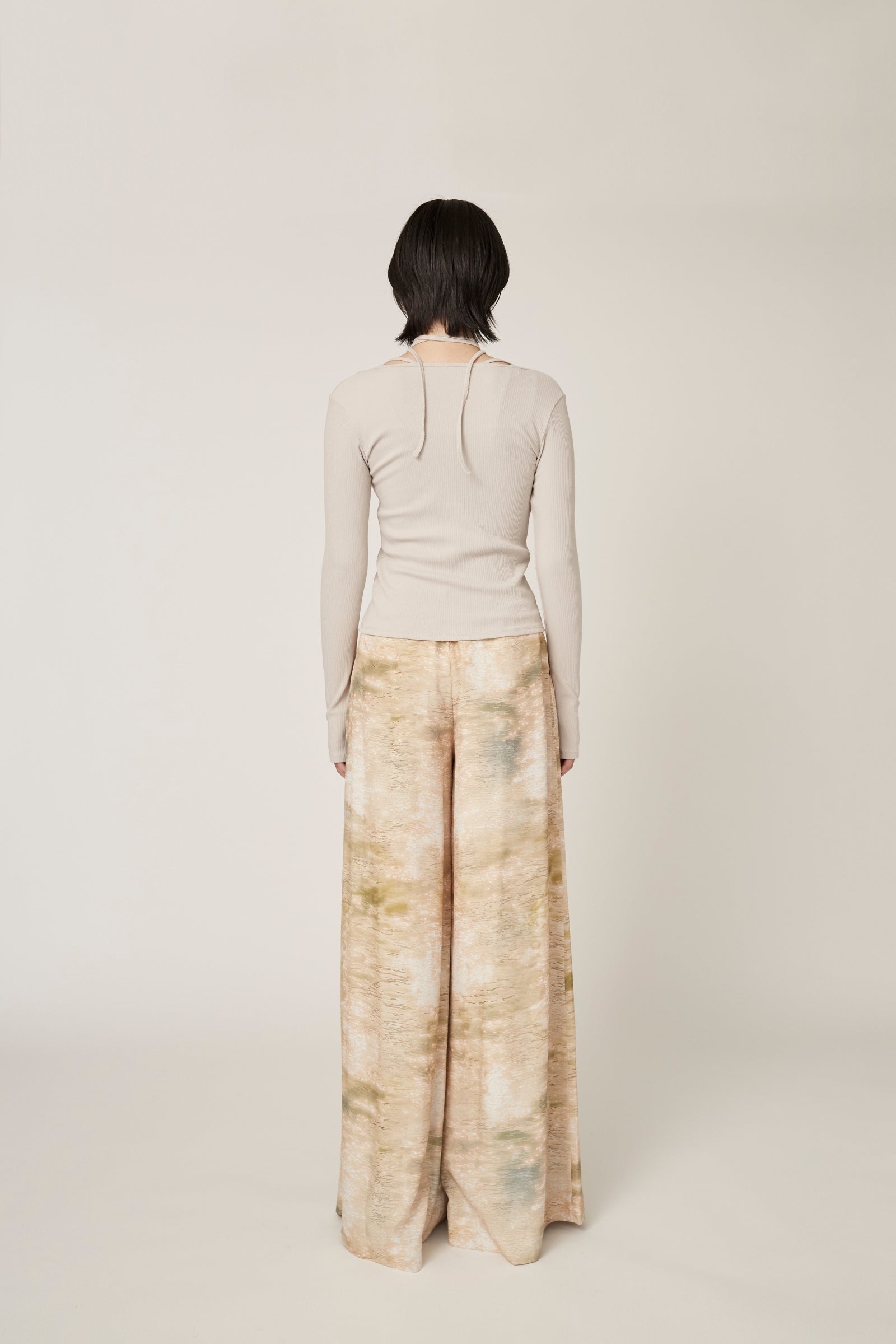 "Encounter" wide slacks (Beige)