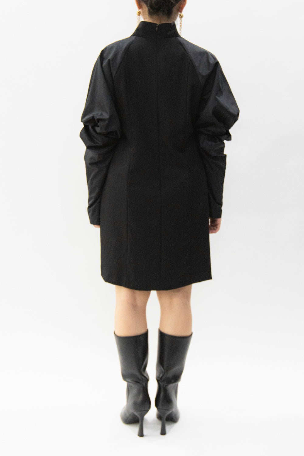 MURRAL Twist sleeve mini dress (Black)