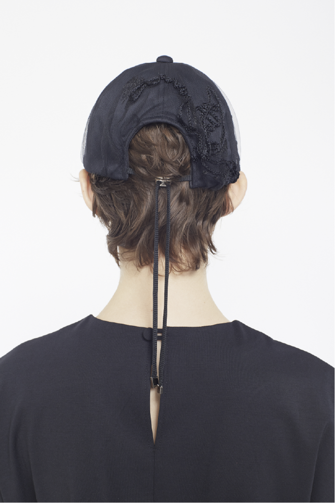 Nerine embroidered tulle cap (Black)