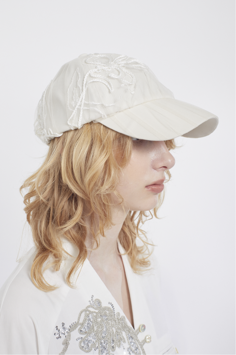 Nerine embroidered tulle cap (Ivory)