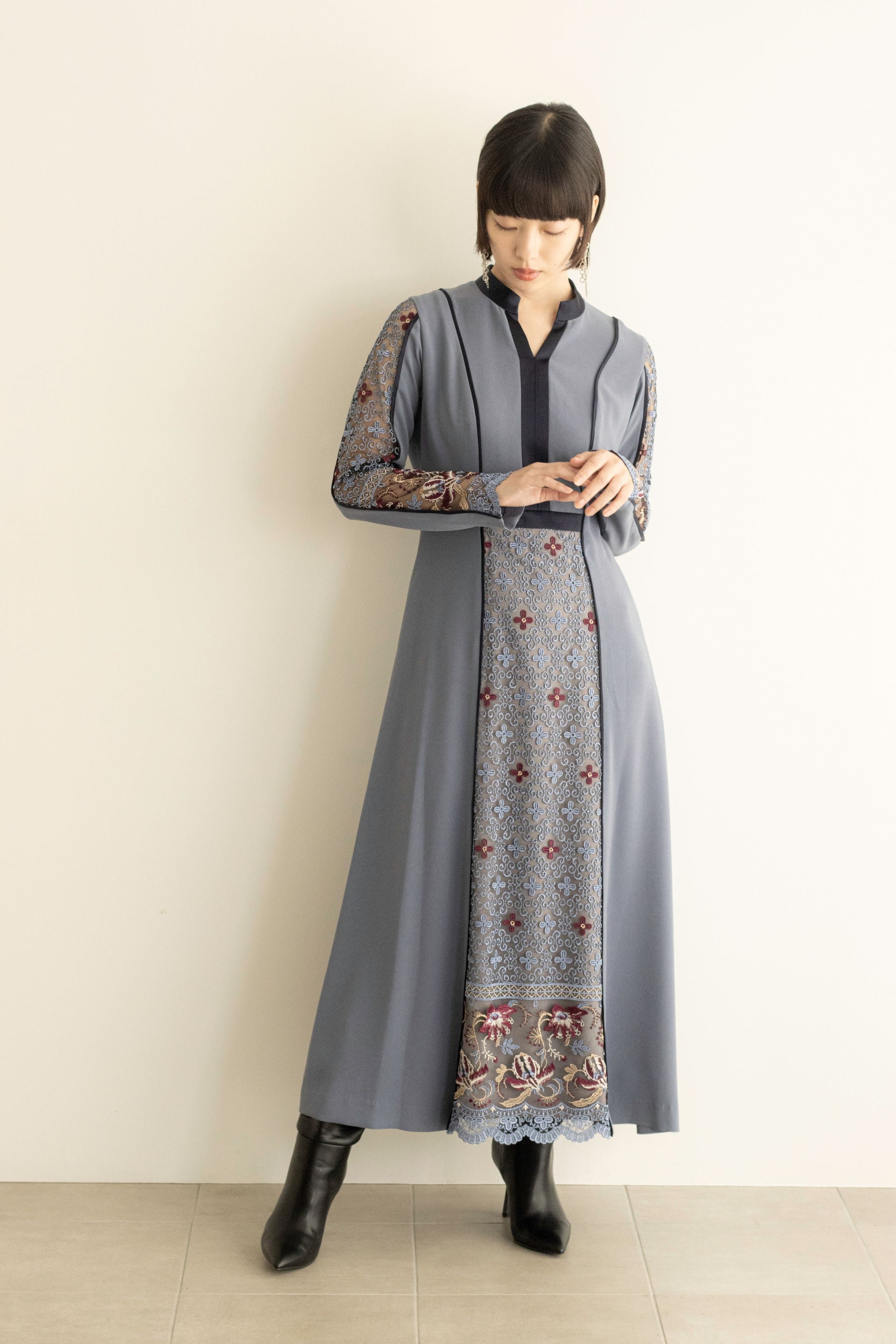 Framed flower lace dress