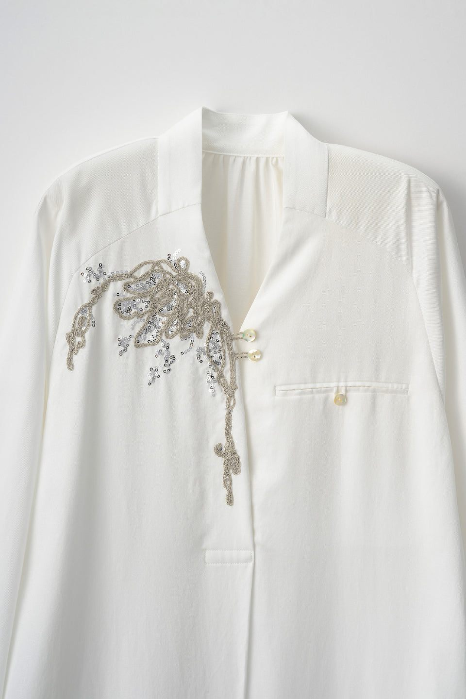 Veil embroidered dress (White)