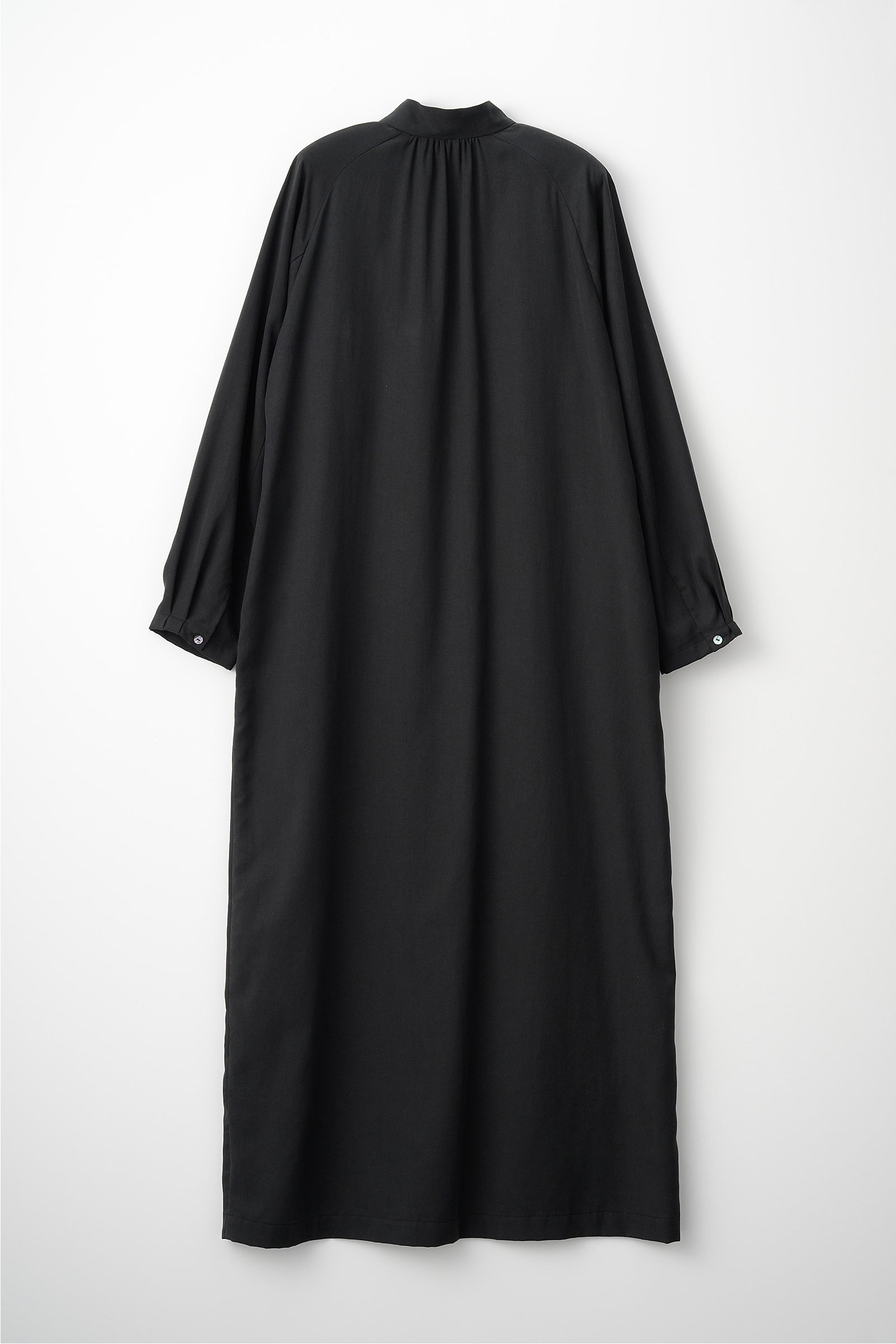 Veil embroidered dress (Black)