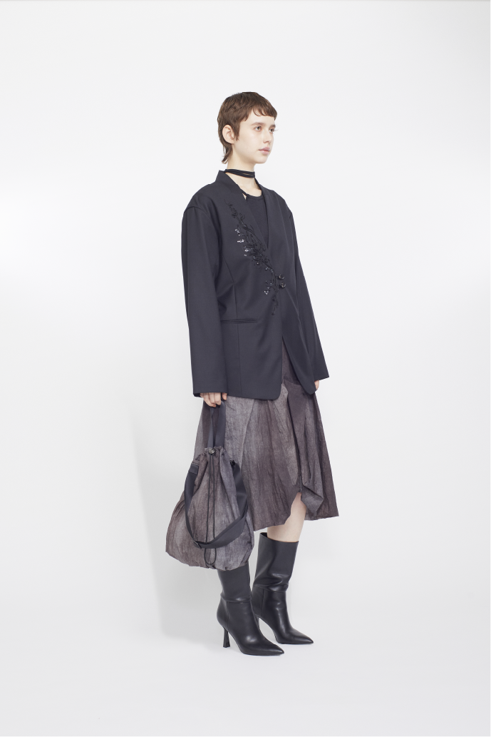 Veil embroidered jacket (Black)