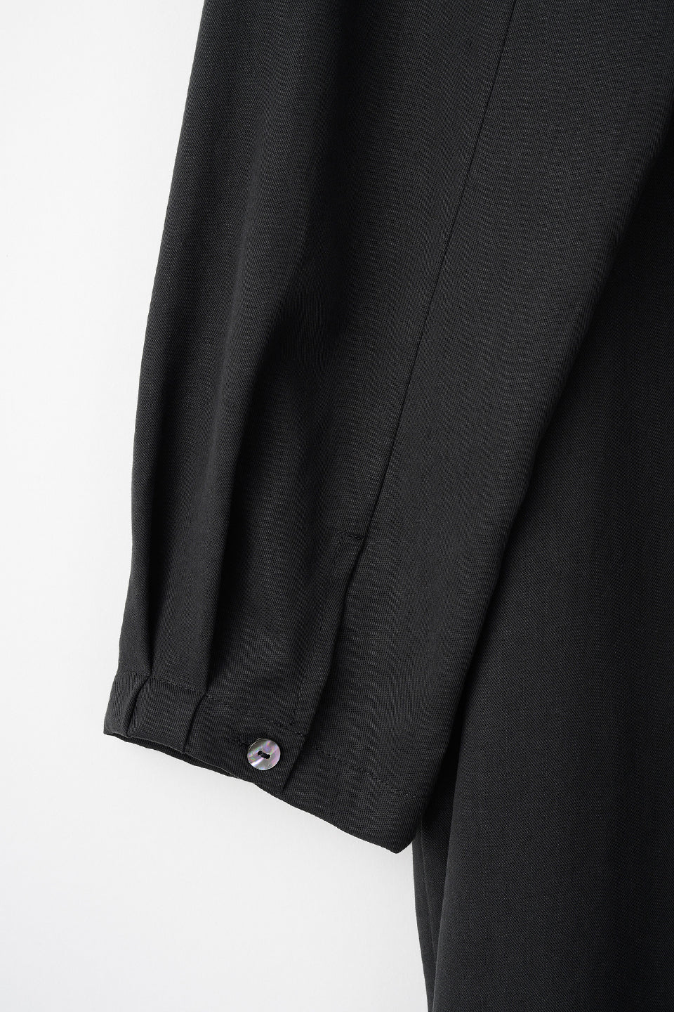 Veil embroidered dress (Black)