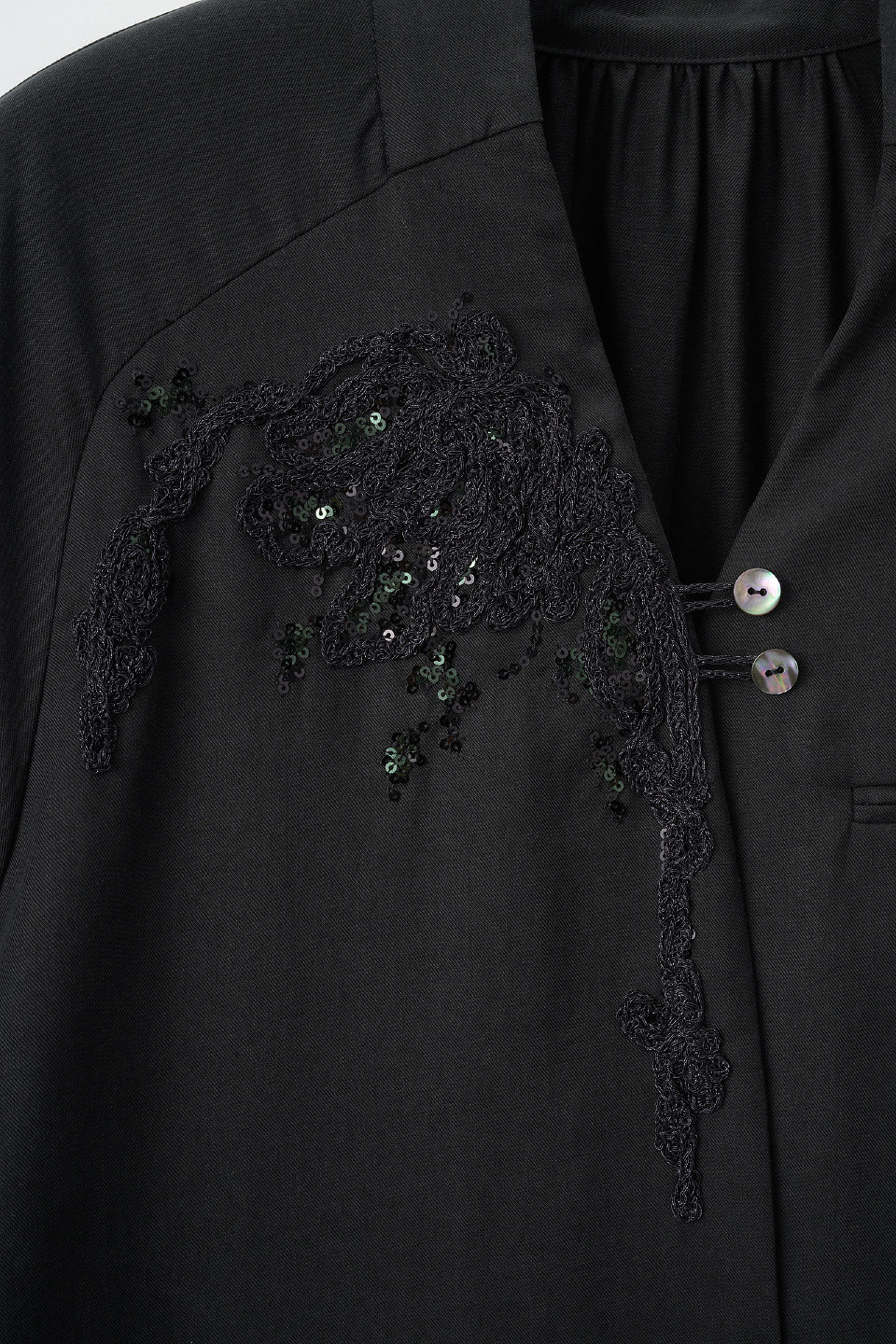 Veil embroidered dress (Black)