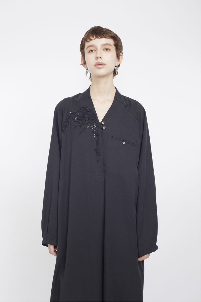 Veil embroidered dress (Black)