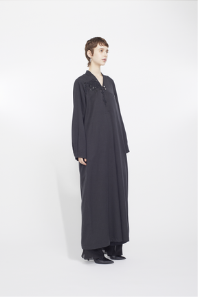 Veil embroidered dress (Black)