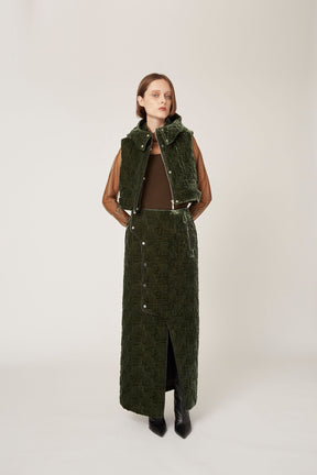 Symbolic embroidery velvet sleeveless jacket (Green)