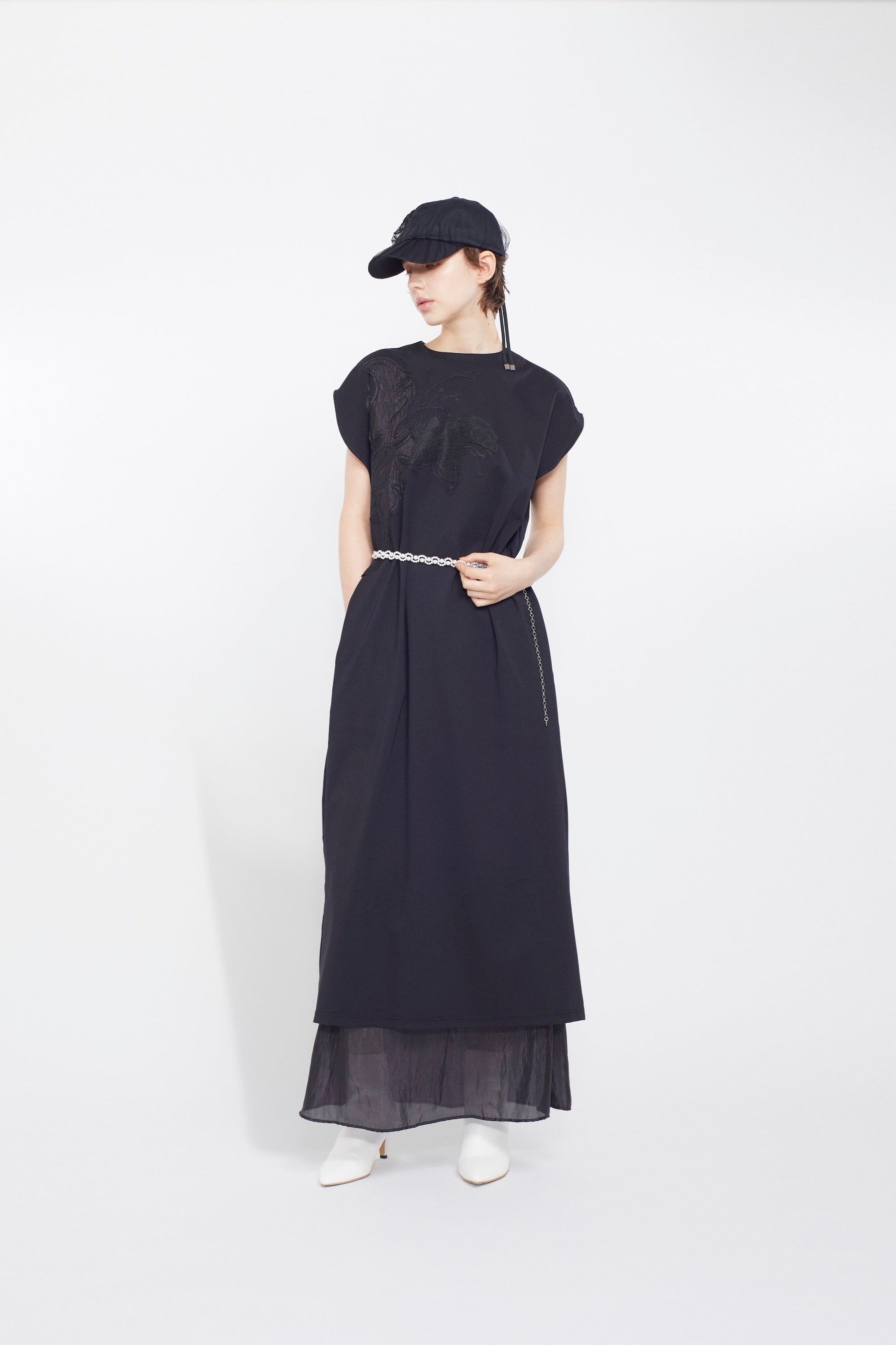 Flutter patchwork embroidered skirt (Black)