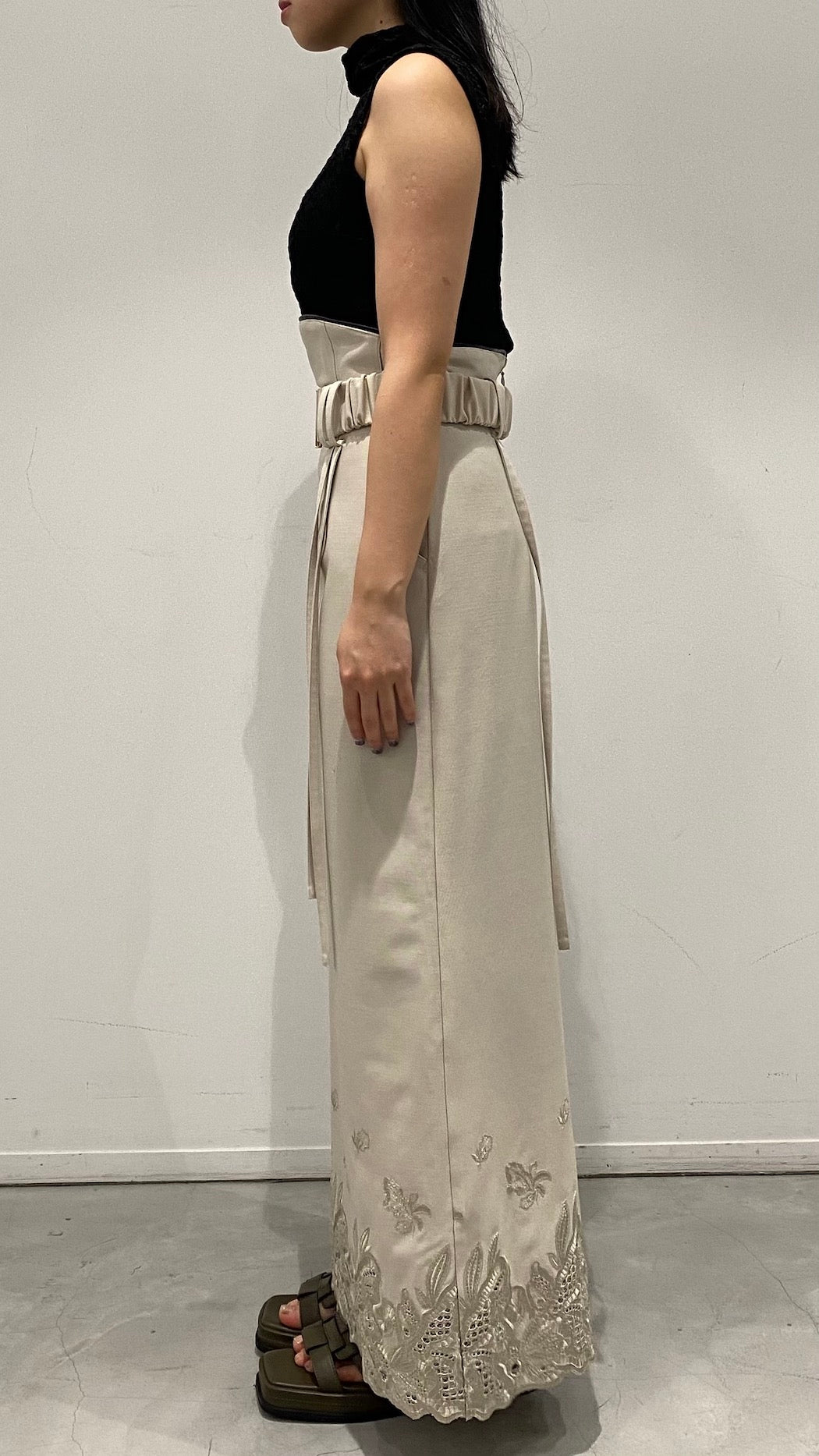 MURRAL Morpho embroidery skirt (Ivory)