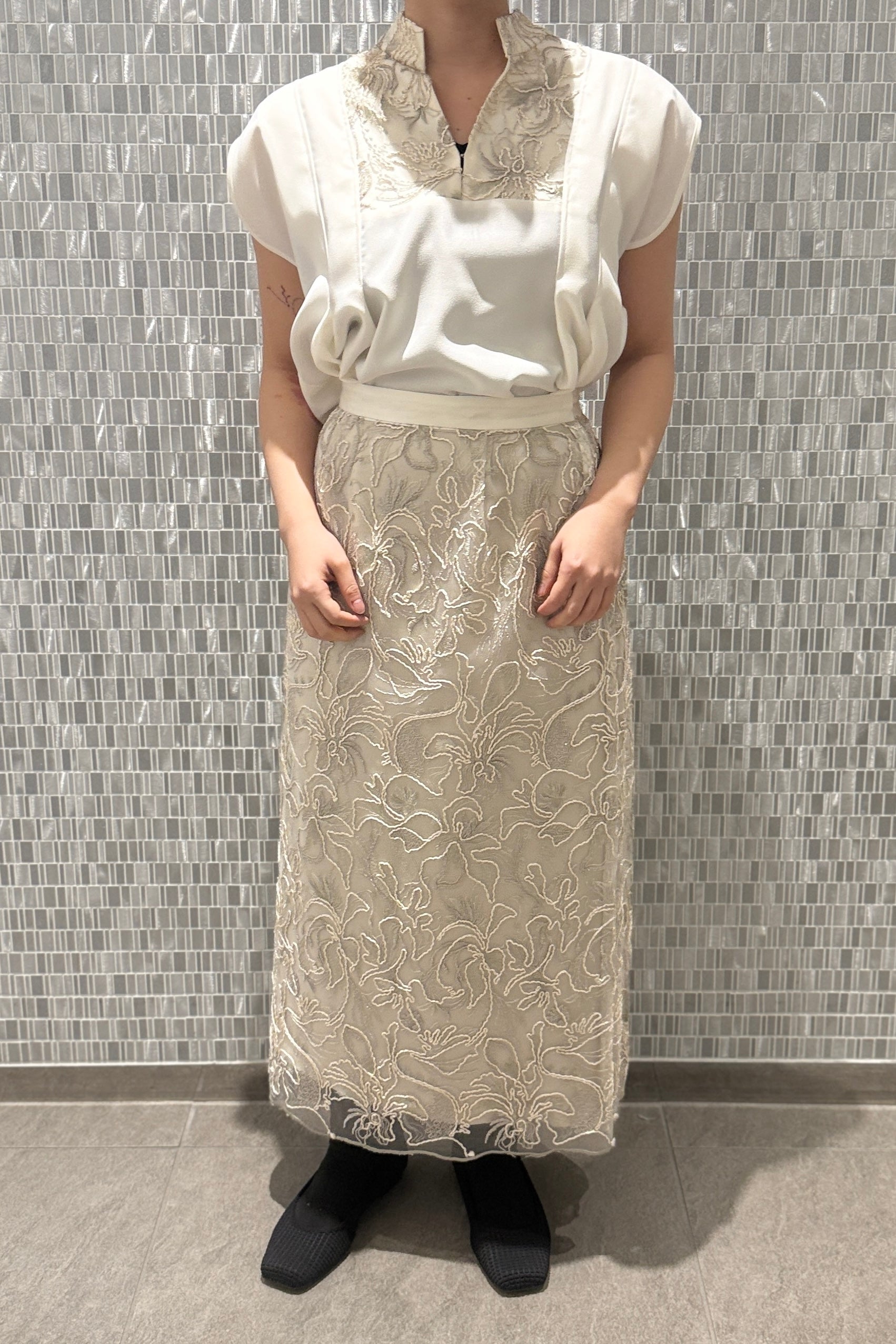 MURRAL Seem flower lace skirt (Ivory)