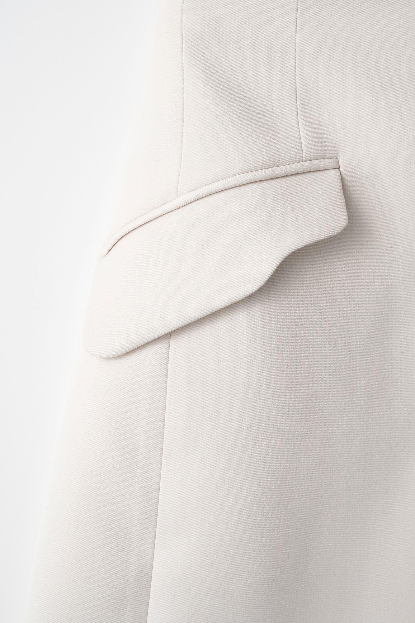 Monochrome wrapped skirt (White)